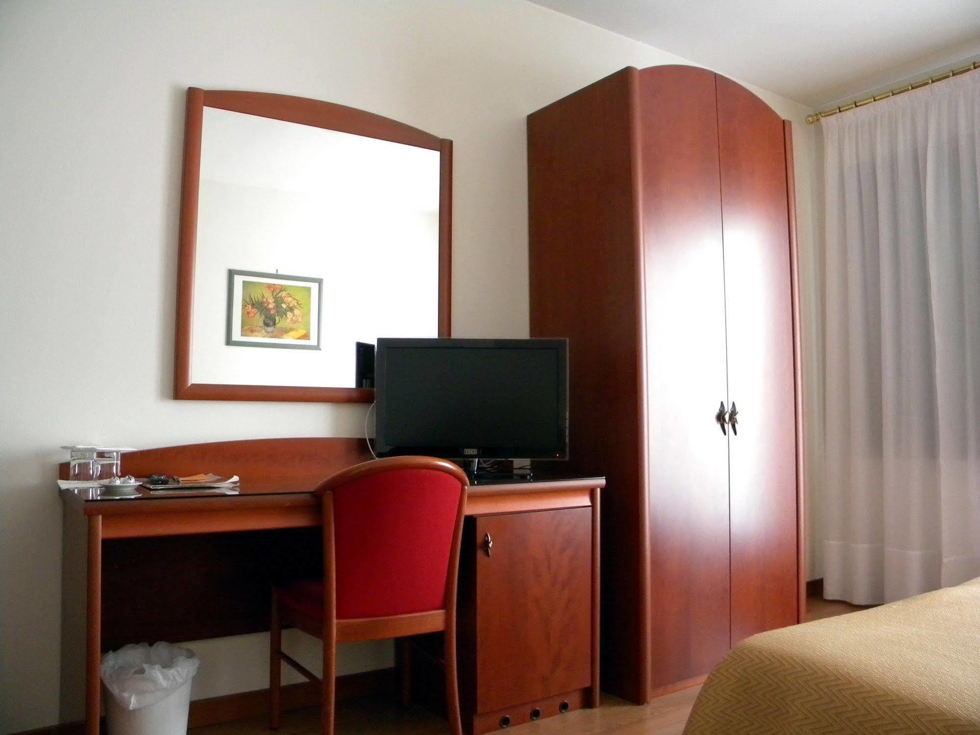 Hotel Corone Caerano Di San Marco Extérieur photo